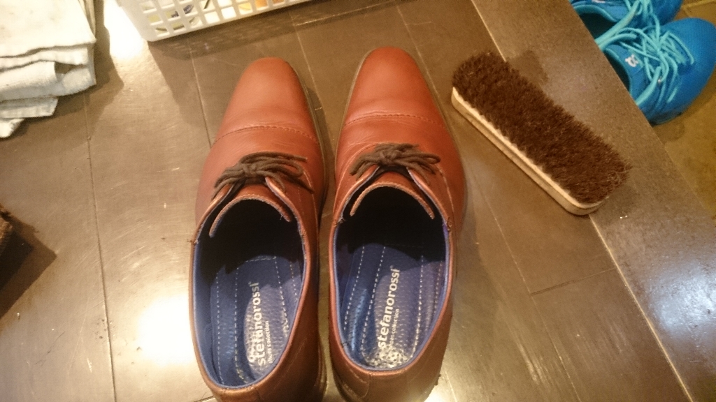 靴磨き (11)